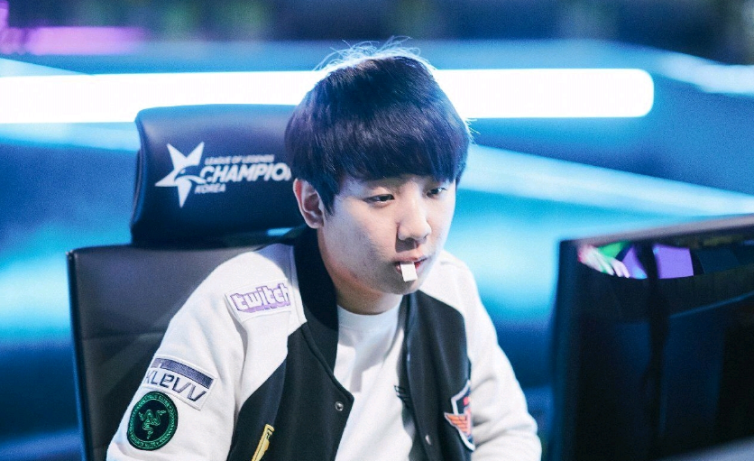 楚自己的身 楚自己的身